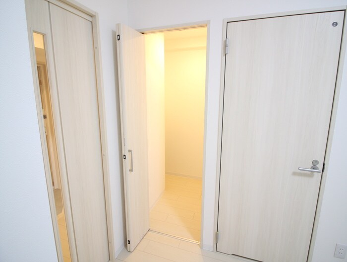 物件内観写真13　(収納)