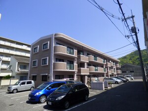 グランメ－ル千足外観写真
