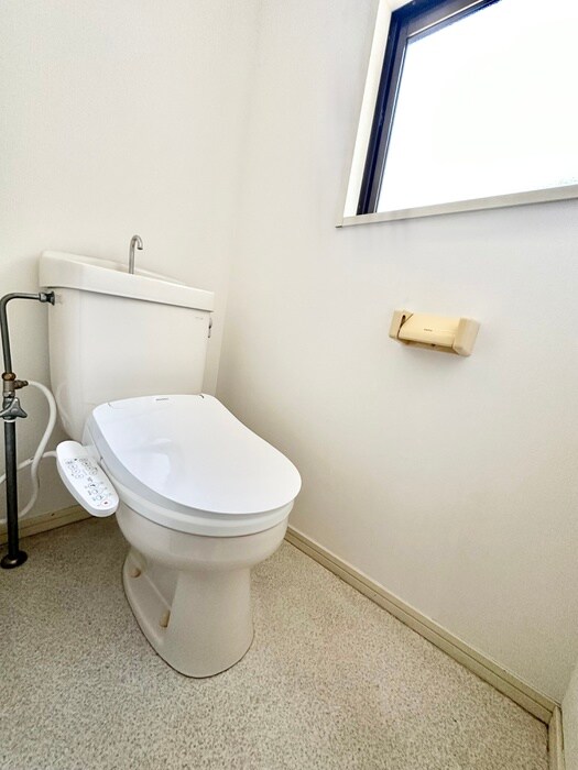 物件内観写真9　(トイレ)