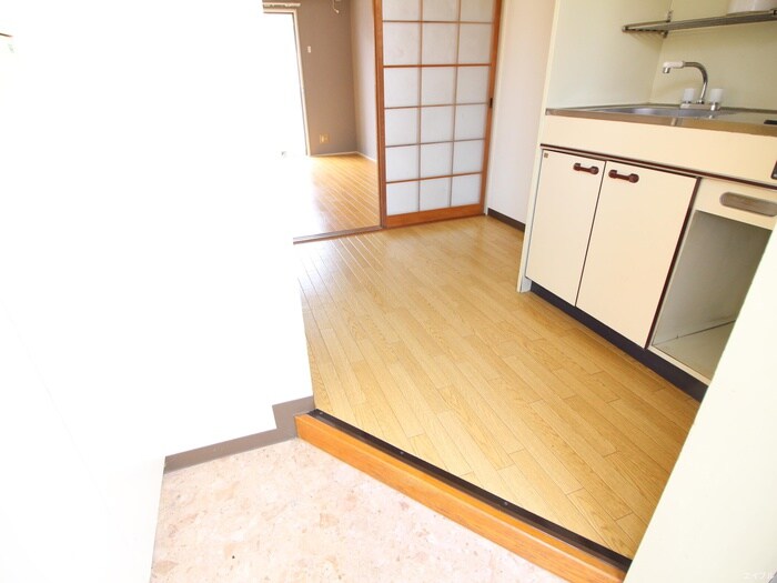 物件内観写真17　(洗濯機置場)