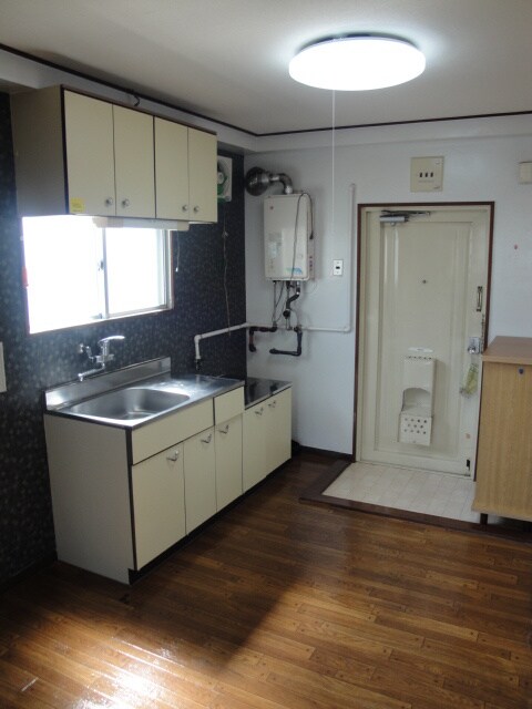 物件内観写真8　(キッチン)