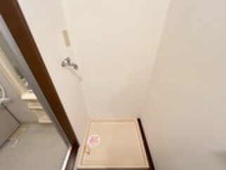 物件内観写真15　(洗濯機置場)