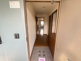 物件内観写真19　(玄関)