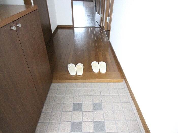 物件内観写真20　(玄関)