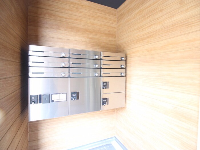 物件外観写真4　(建物設備)