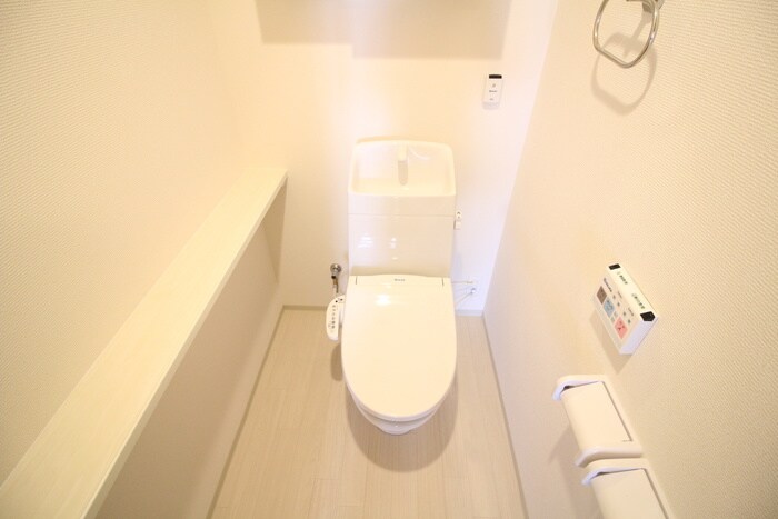 物件内観写真12　(トイレ)