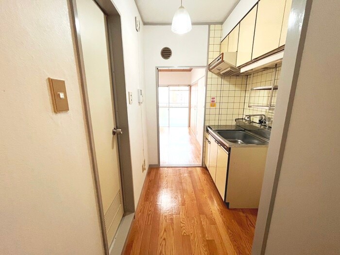 物件内観写真19　(廊下)