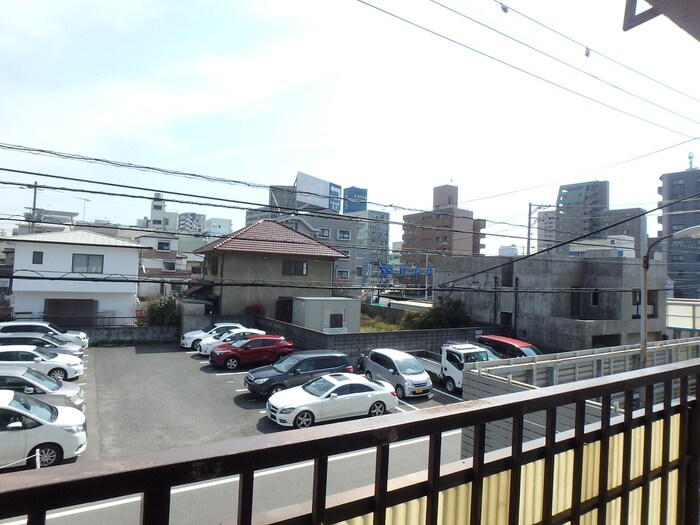 物件内観写真20　(室内からの展望)