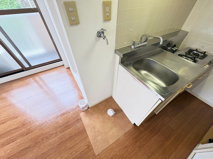 物件内観写真13　(洗濯機置場)