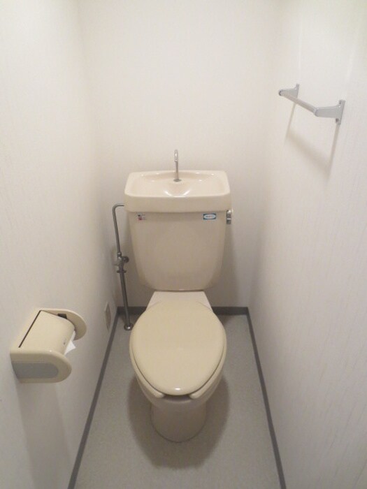 物件内観写真11　(トイレ)