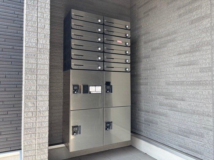 物件外観写真4　(建物設備)