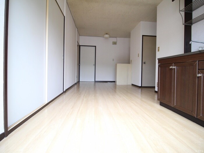 物件内観写真7　(居室)