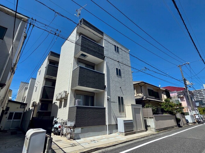 物件外観写真1　(外観写真)