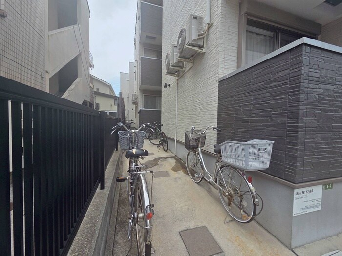 物件外観写真6　(駐輪場)