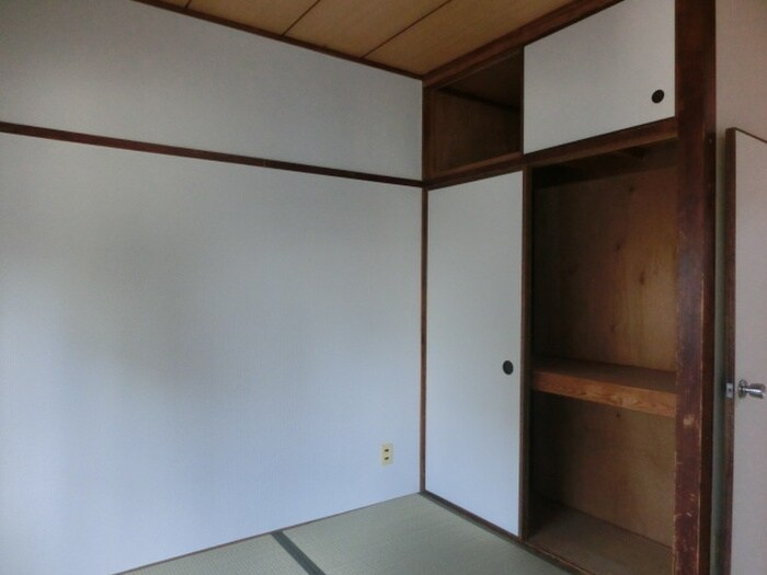 物件内観写真7　(収納)