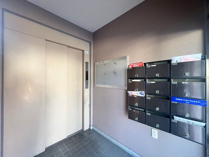 物件外観写真4　(建物設備)