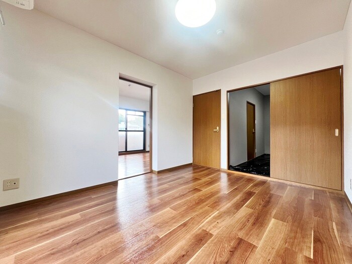 物件内観写真17　(居室)