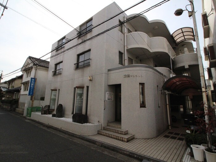 物件外観写真4　(エントランス部分)