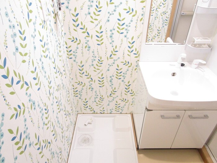 物件内観写真16　(洗濯機置場)