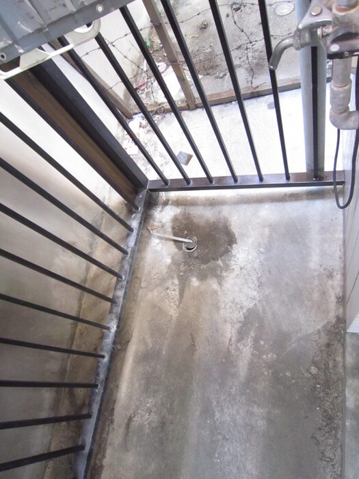 物件内観写真11　(洗濯機置場)