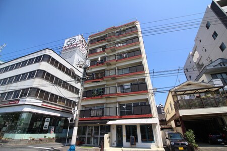 諏訪ビル外観写真