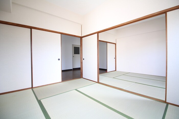 物件内観写真7　(居室)