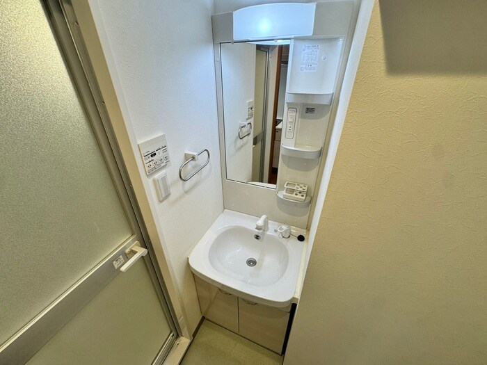 物件内観写真11　(洗面)