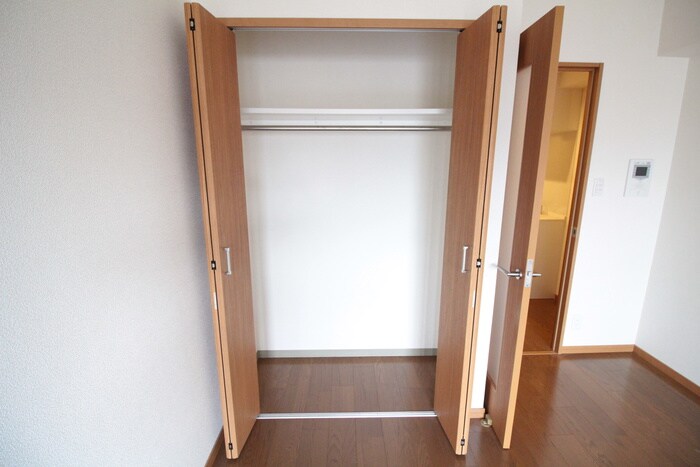 物件内観写真12　(収納)