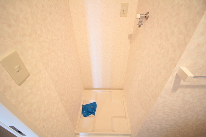 物件内観写真22　(洗濯機置場)