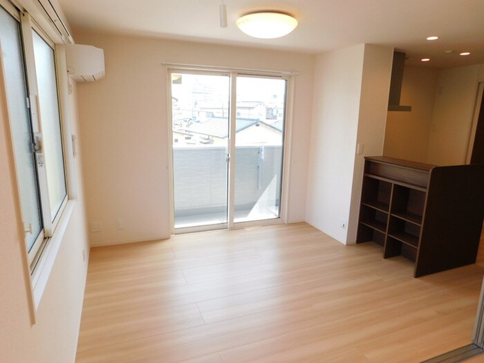 物件内観写真7　(居室)