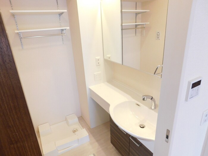 物件内観写真12　(洗面)