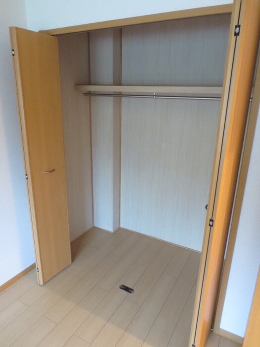 物件内観写真13　(収納)