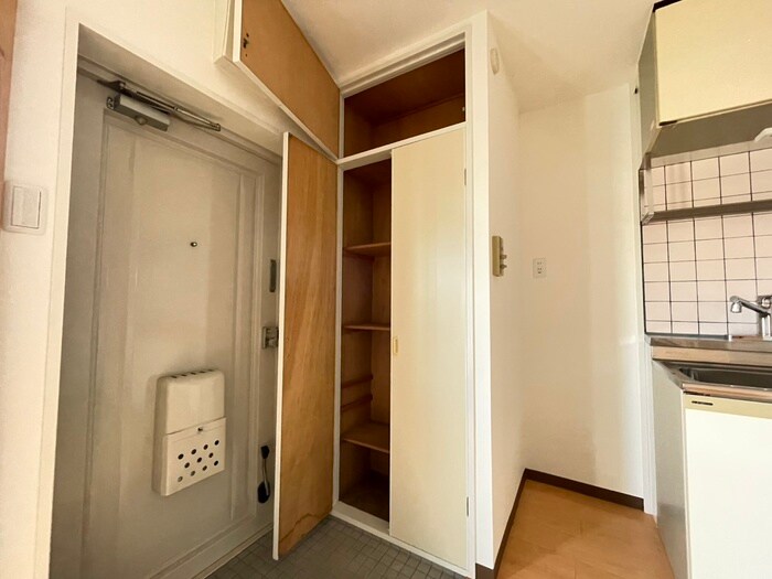 物件内観写真11　(収納)