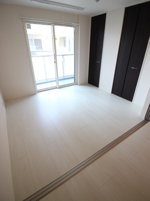 物件内観写真13　(居室)