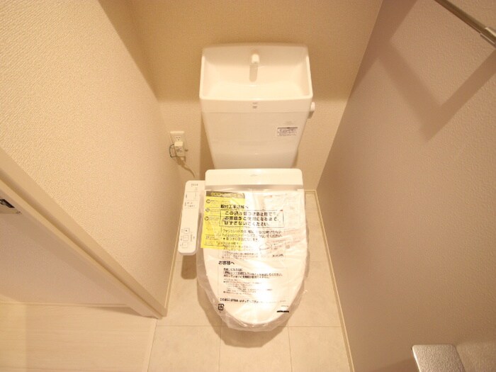 物件内観写真13　(トイレ)