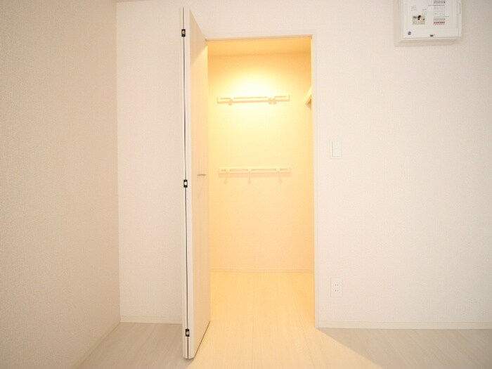 物件内観写真14　(収納)