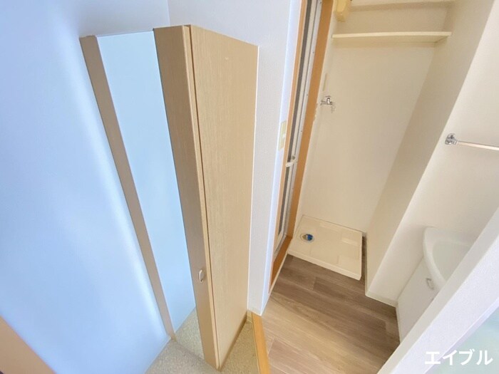 物件内観写真15　(靴箱)