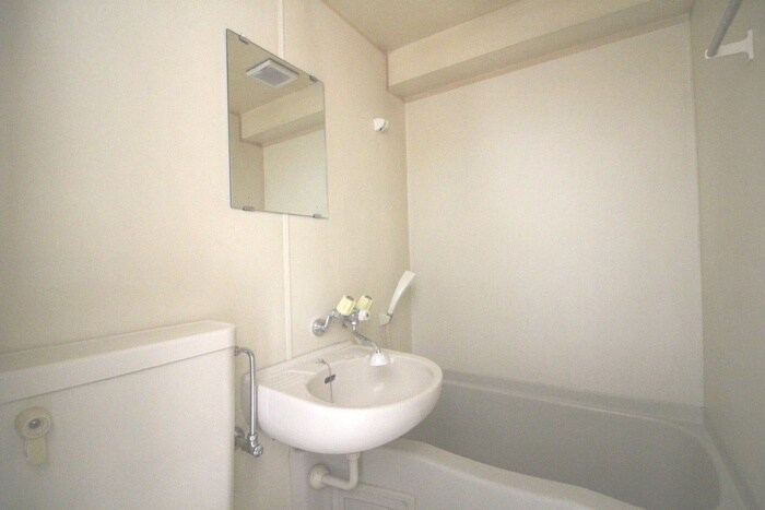 物件内観写真11　(洗面)