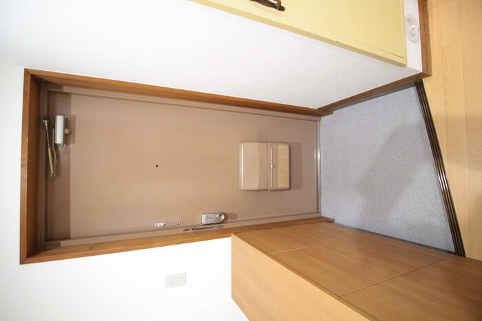 物件内観写真13　(玄関)