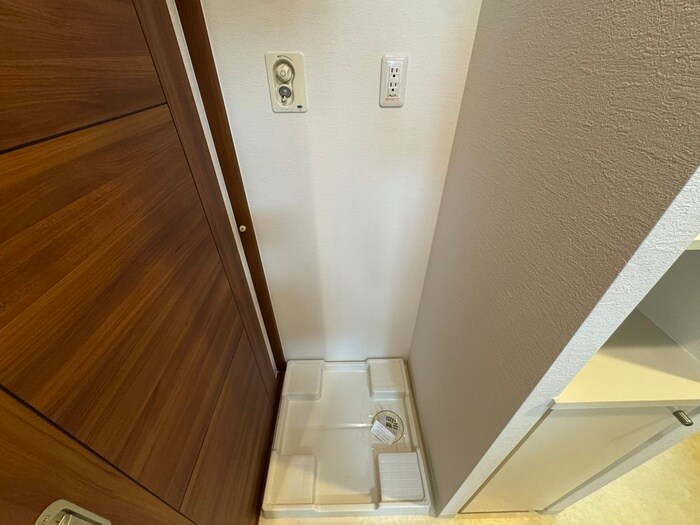 物件内観写真22　(洗濯機置場)