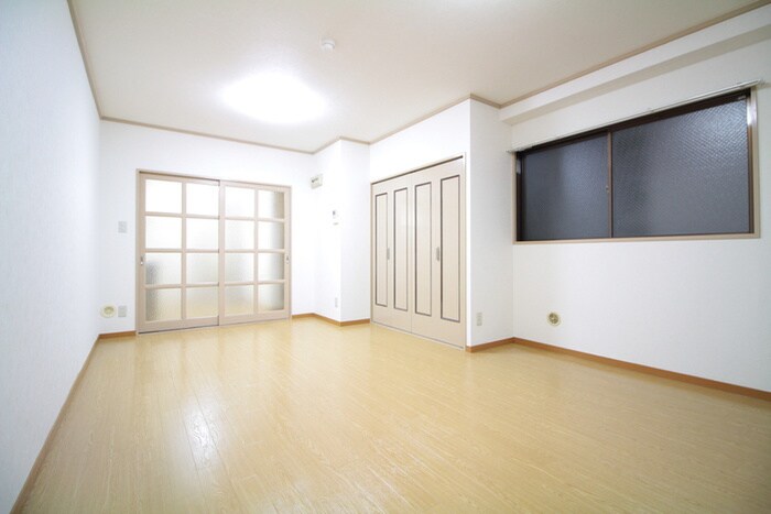 物件内観写真11　(居室)