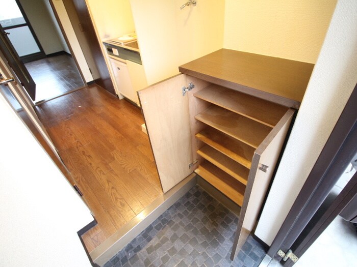 物件内観写真14　(靴箱)