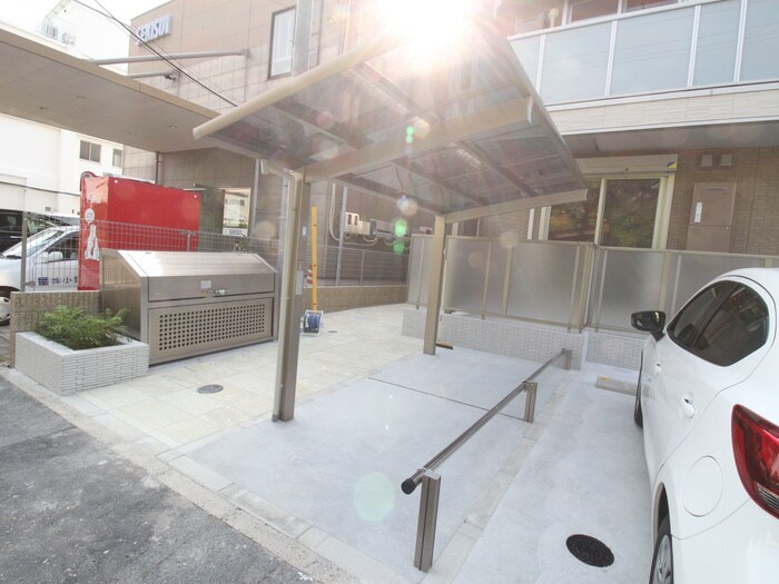 物件外観写真6　(駐輪場)