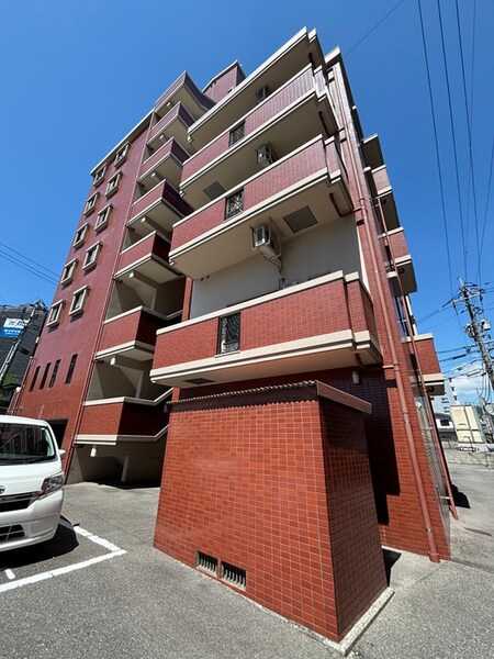 プーテゥジュール二番街外観写真