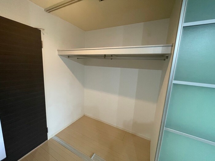 物件内観写真16　(収納)
