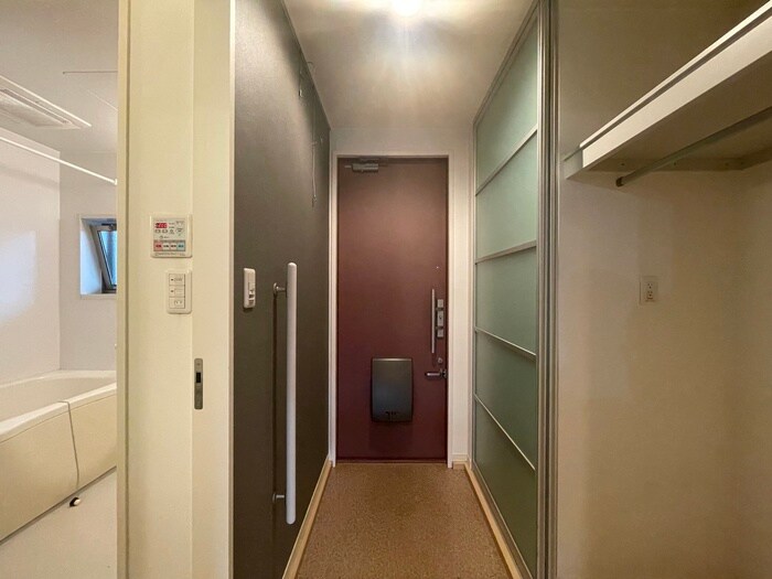 物件内観写真21　(玄関)