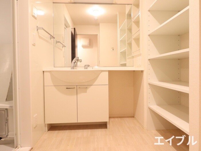 物件内観写真10　(洗面)