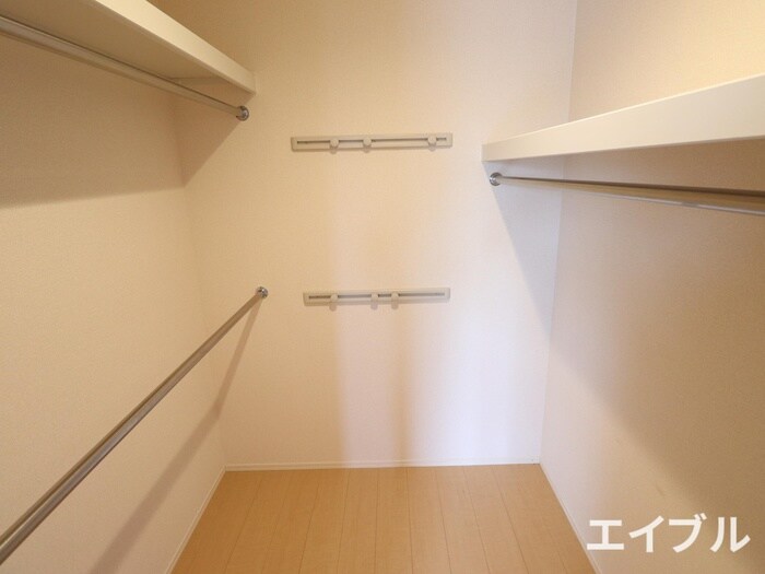 物件内観写真14　(収納)