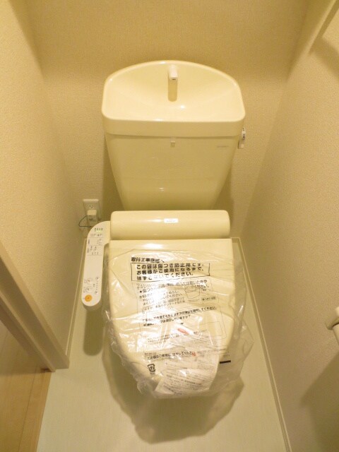 物件内観写真15　(トイレ)