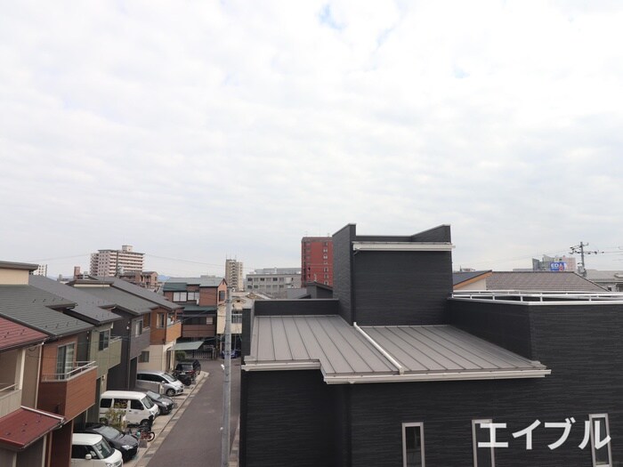 物件内観写真22　(室内からの展望)